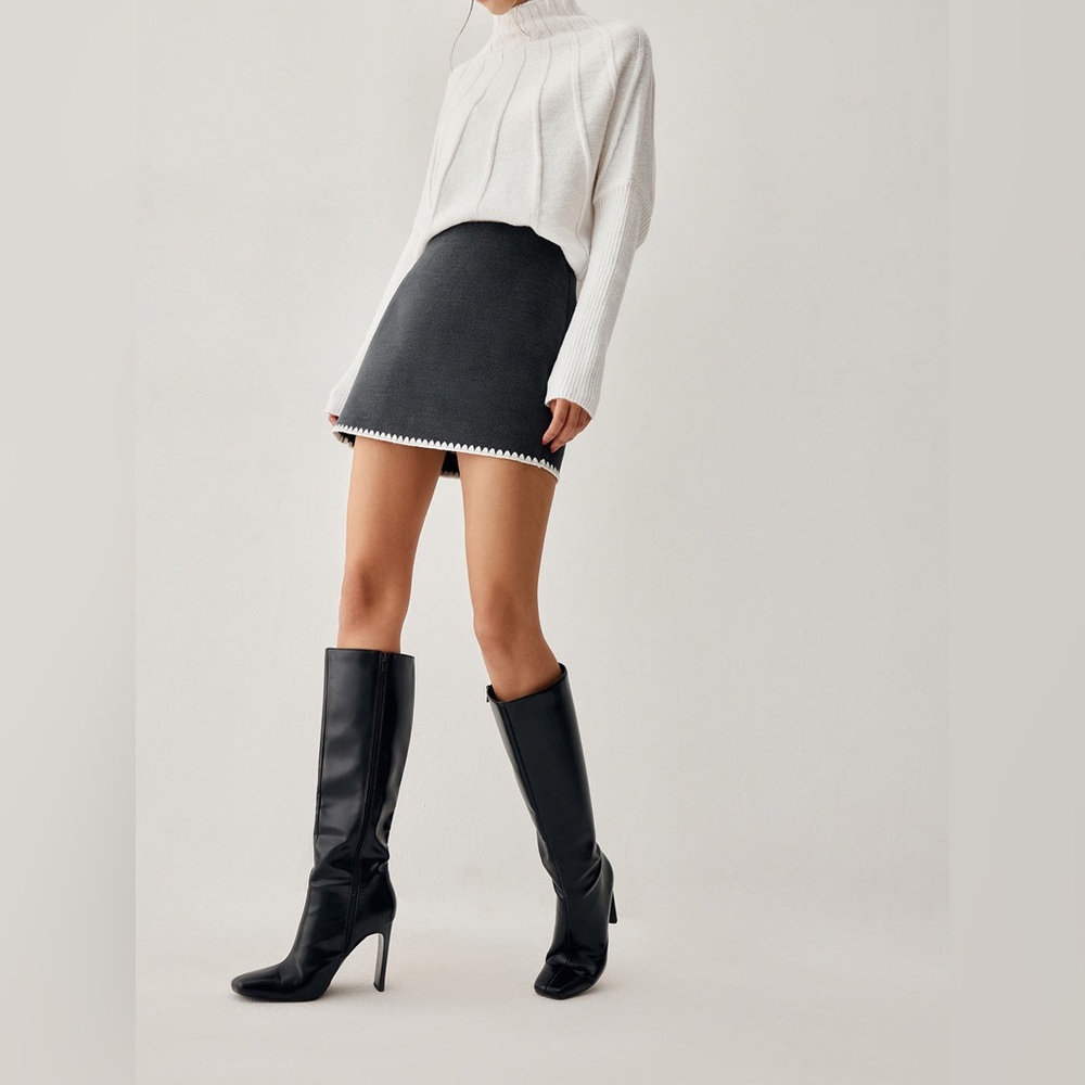 Commense Skirt Women's Large Gray Felt Mini A-Line White Crochet Trim chic‎